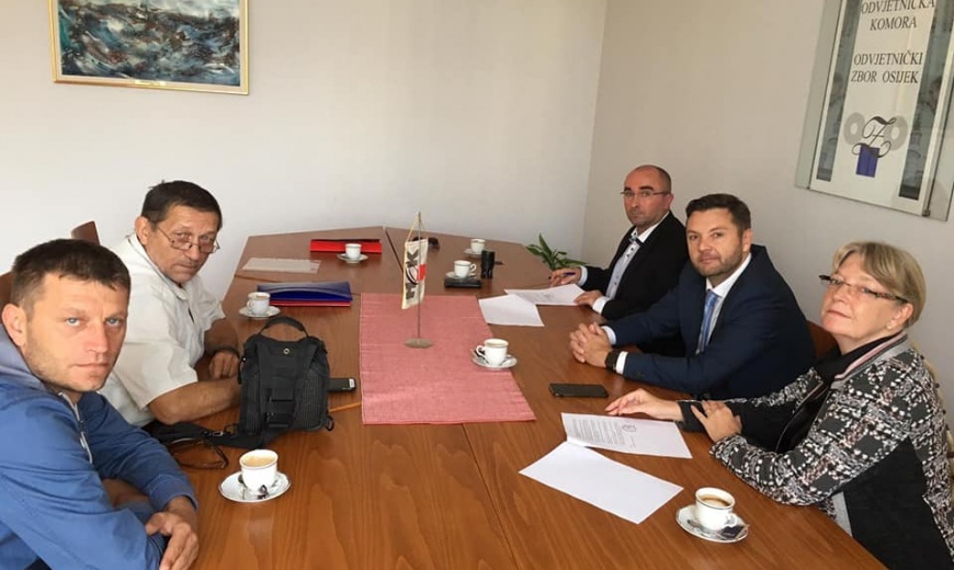 Prekinut štrajk u Belišću; Uprava i Novi sindikat postigli su dogovor u devet  točaka